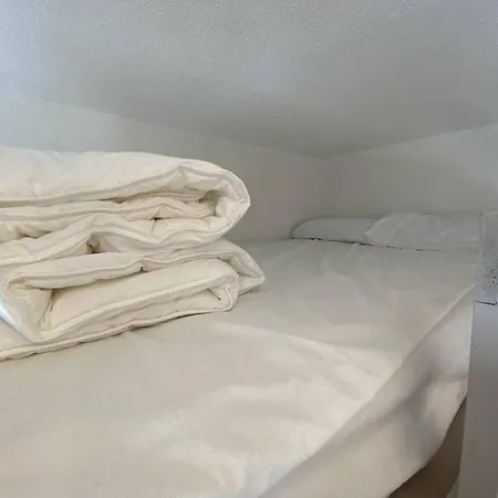 Avec Balcon Et Parking A - Fr-1-812-117 *